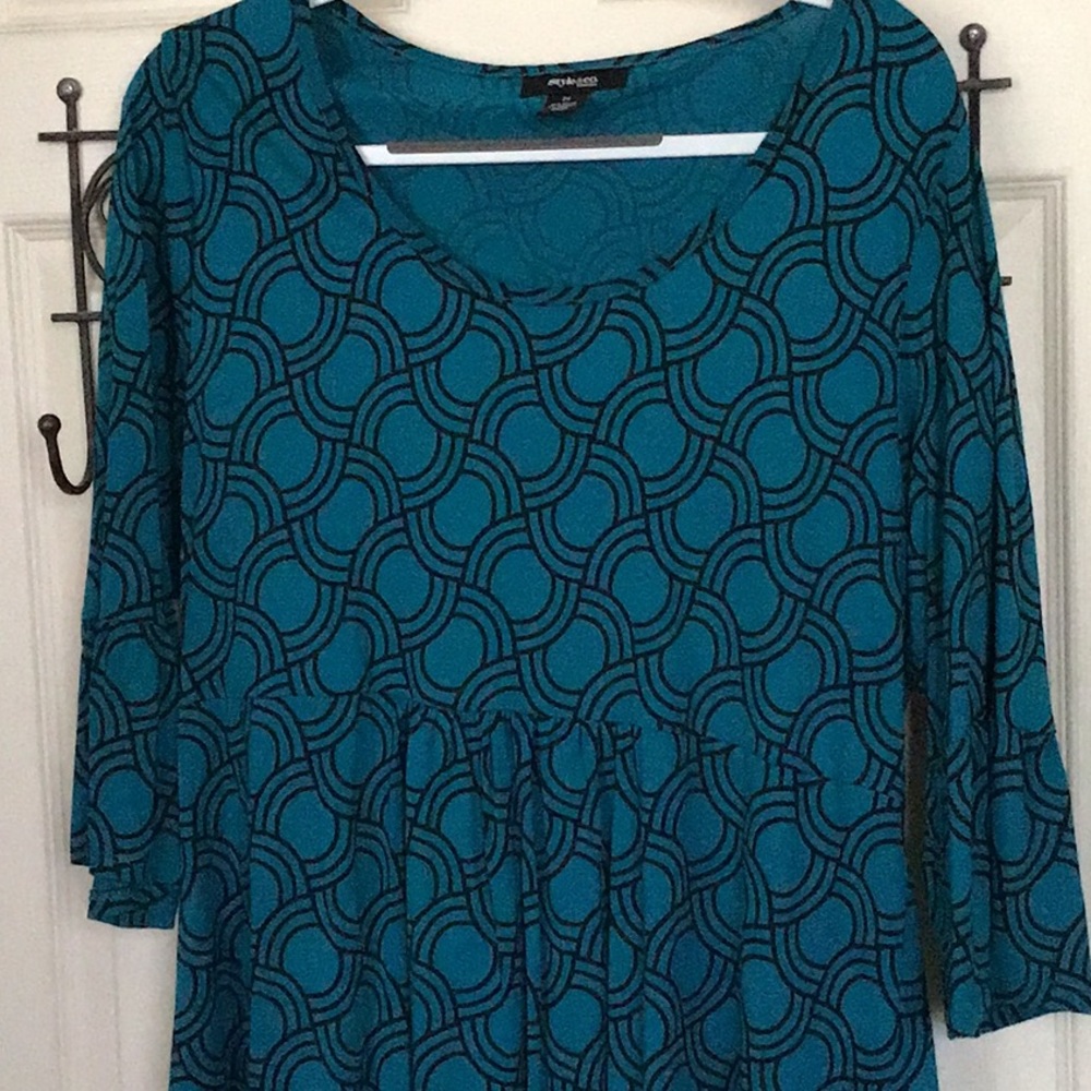 Style& co teal and black shirt 3/4 flared sleeve.